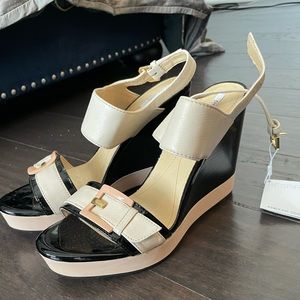 NWT Black Tan Pale Peach Wedges Sz 9